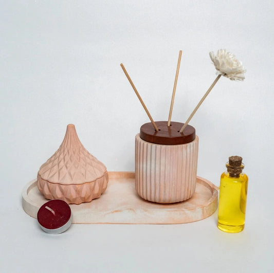 Veda Coral Set (Dore Reed Diffuser, Trinkles Tea-Light Candle with Textured Etagere Tray)