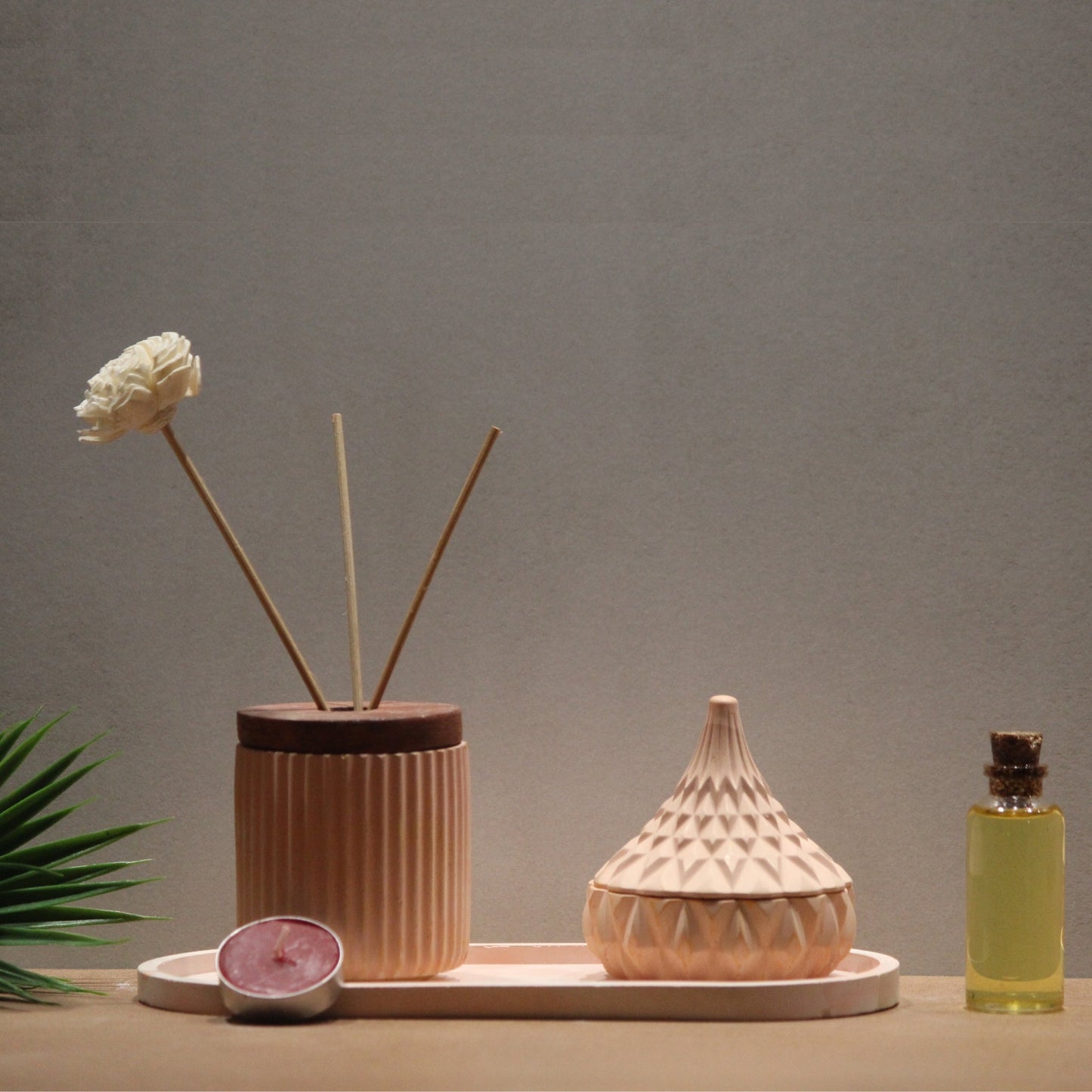 Veda Coral Set (Dore Reed Diffuser, Trinkles Tea - Light Candle with Textured Etagere Tray) - Pankh by Aurum
