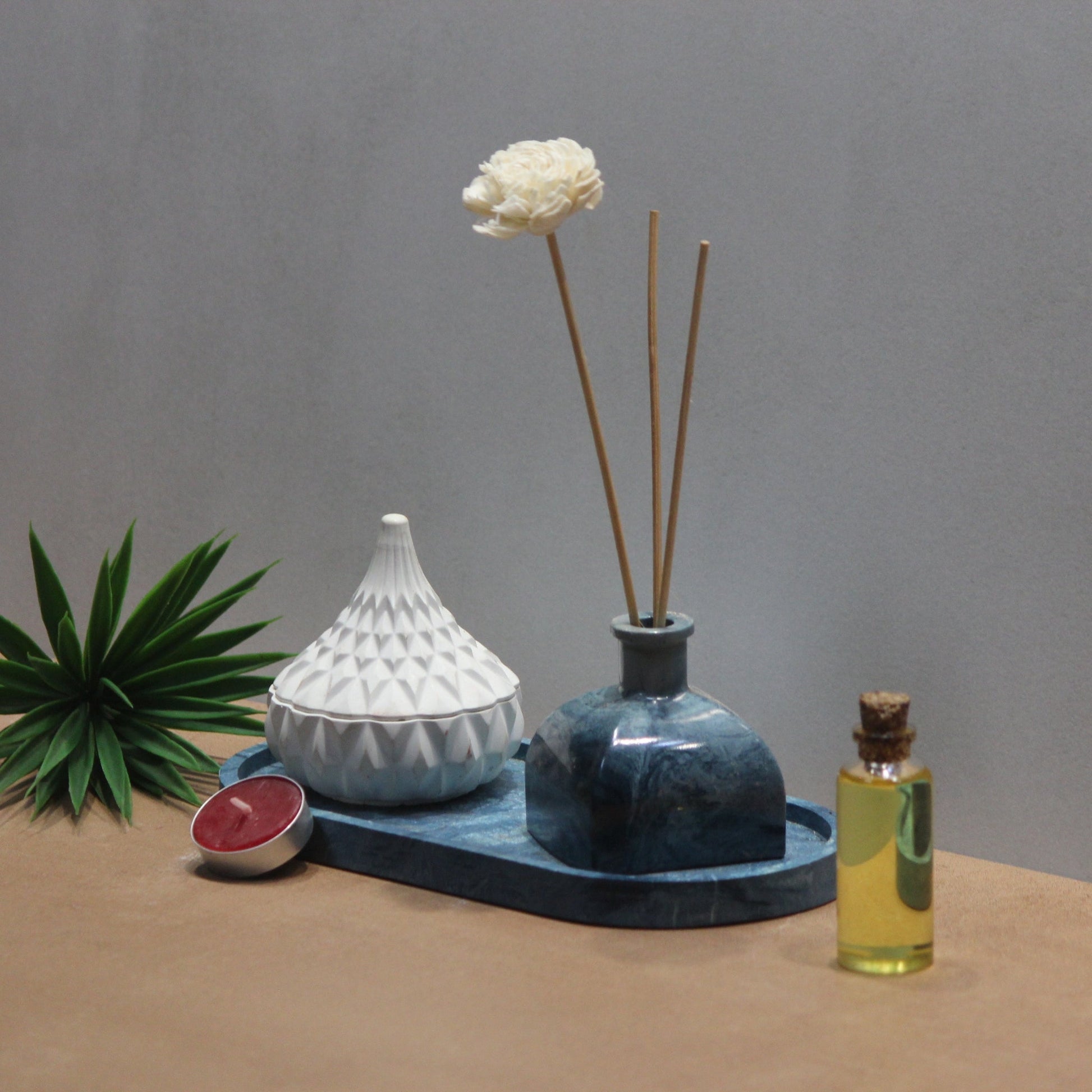 Velorá Luxe Set (Vasa Reed Diffuser, Trinkles Tea - Light Candle with Etagere Engraved Tray) - Pankh by Aurum